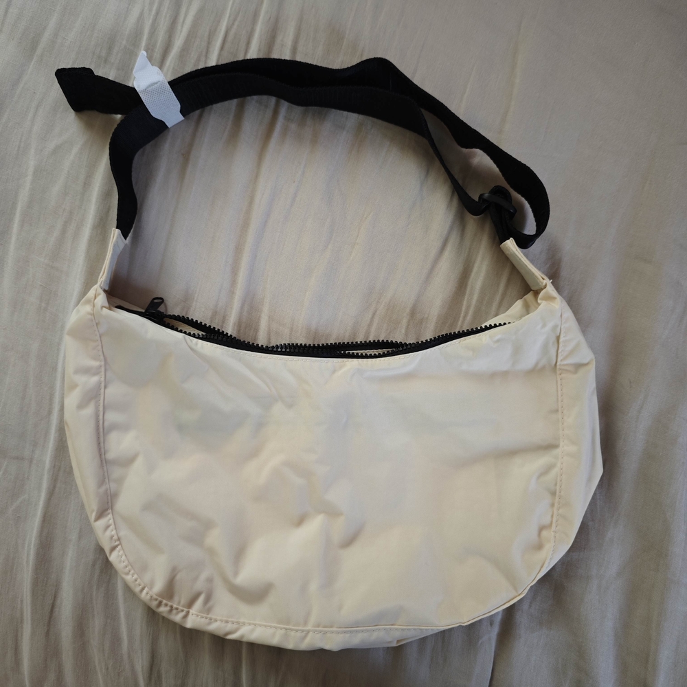 BAGGU Medium Nylon Crescent Bag In Ivory